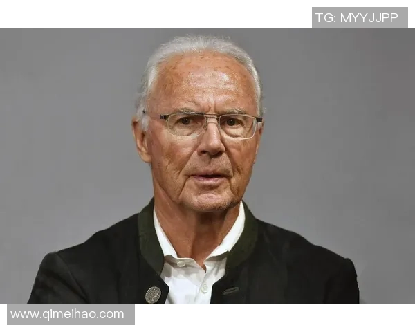 弗朗茨·贝肯鲍尔：足球场上的传奇指挥官与战术大师